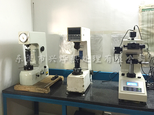 实验室（1）硬度检测设备